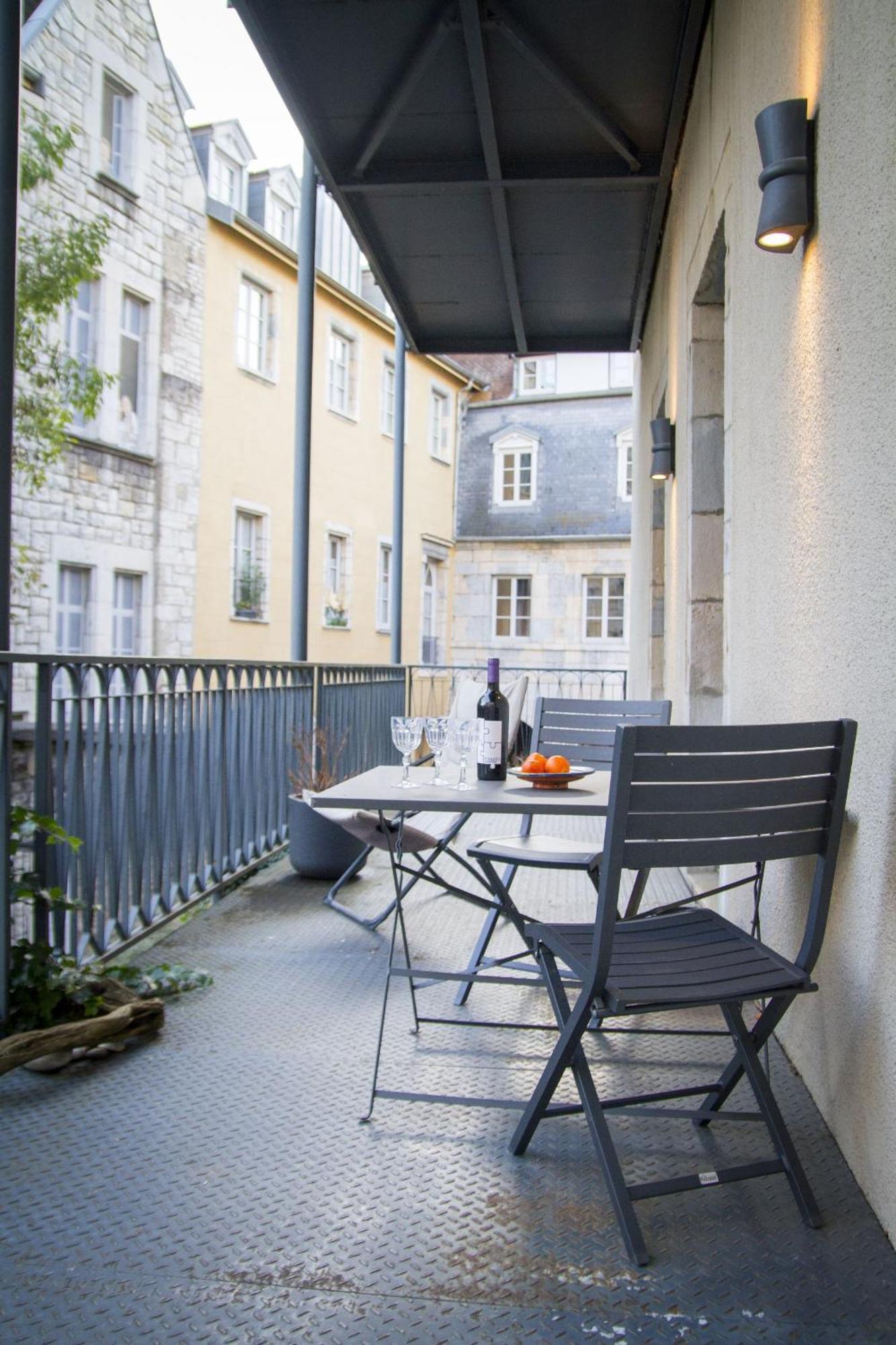 Le Select - Hypercentre Standing Wifi Apartment Безансон Екстериор снимка
