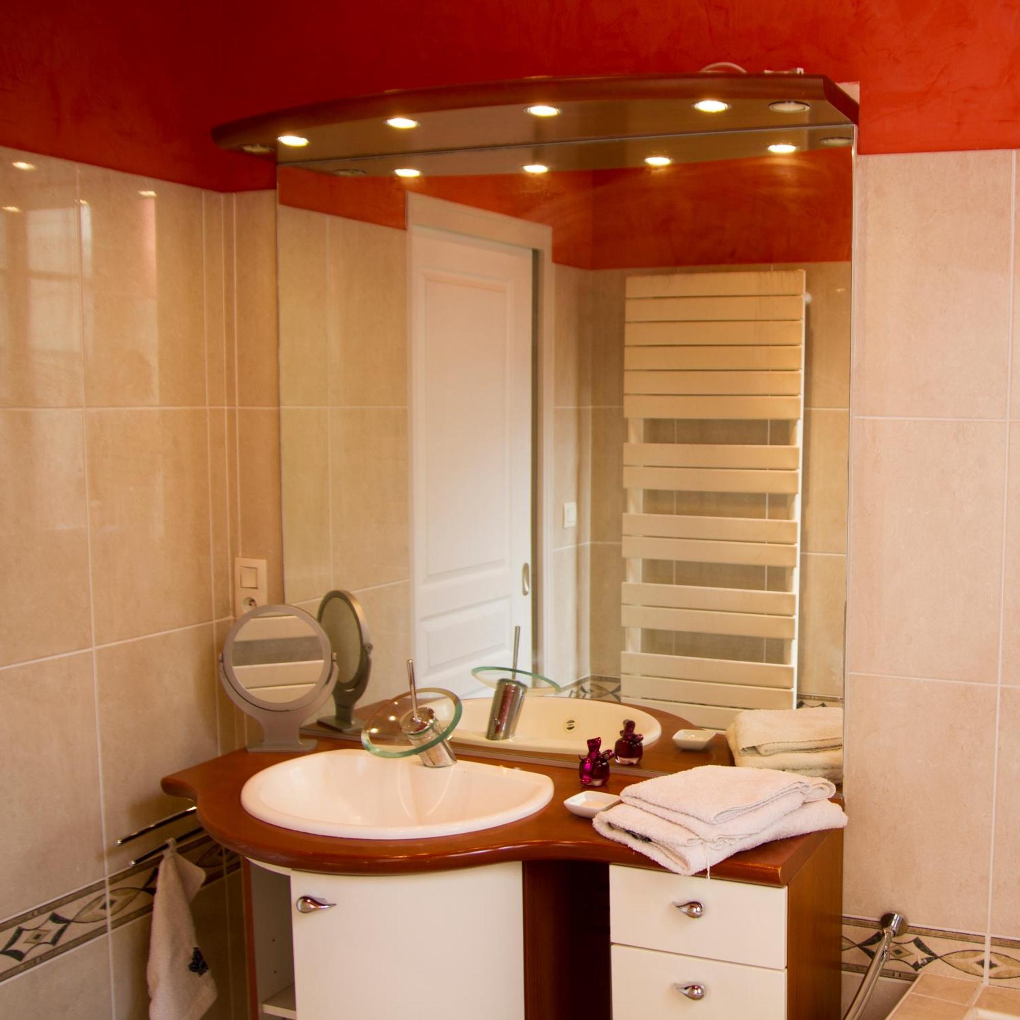 Le Select - Hypercentre Standing Wifi Apartment Безансон Екстериор снимка